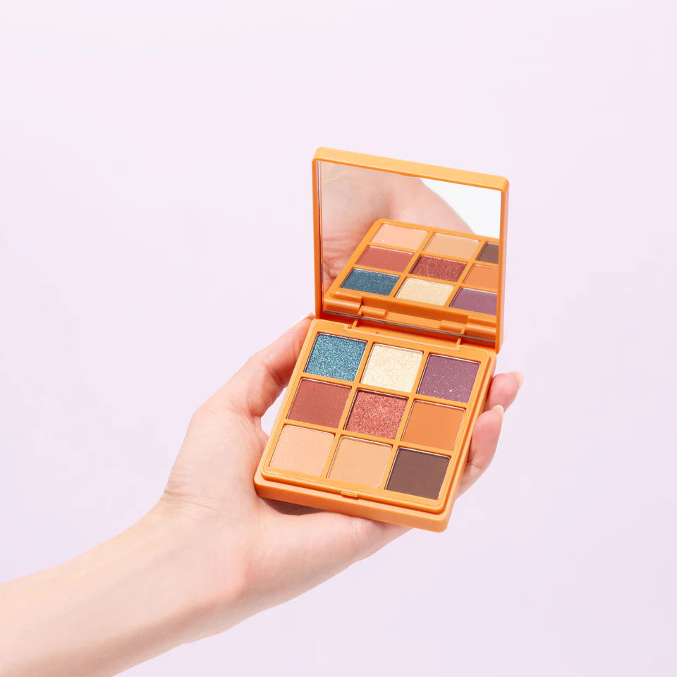 Poni Green Eyes Eyeshadow Palette