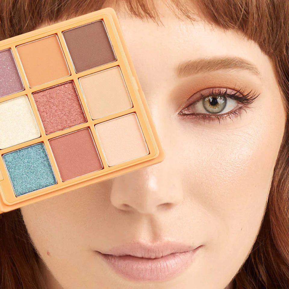 Poni Green Eyes Eyeshadow Palette